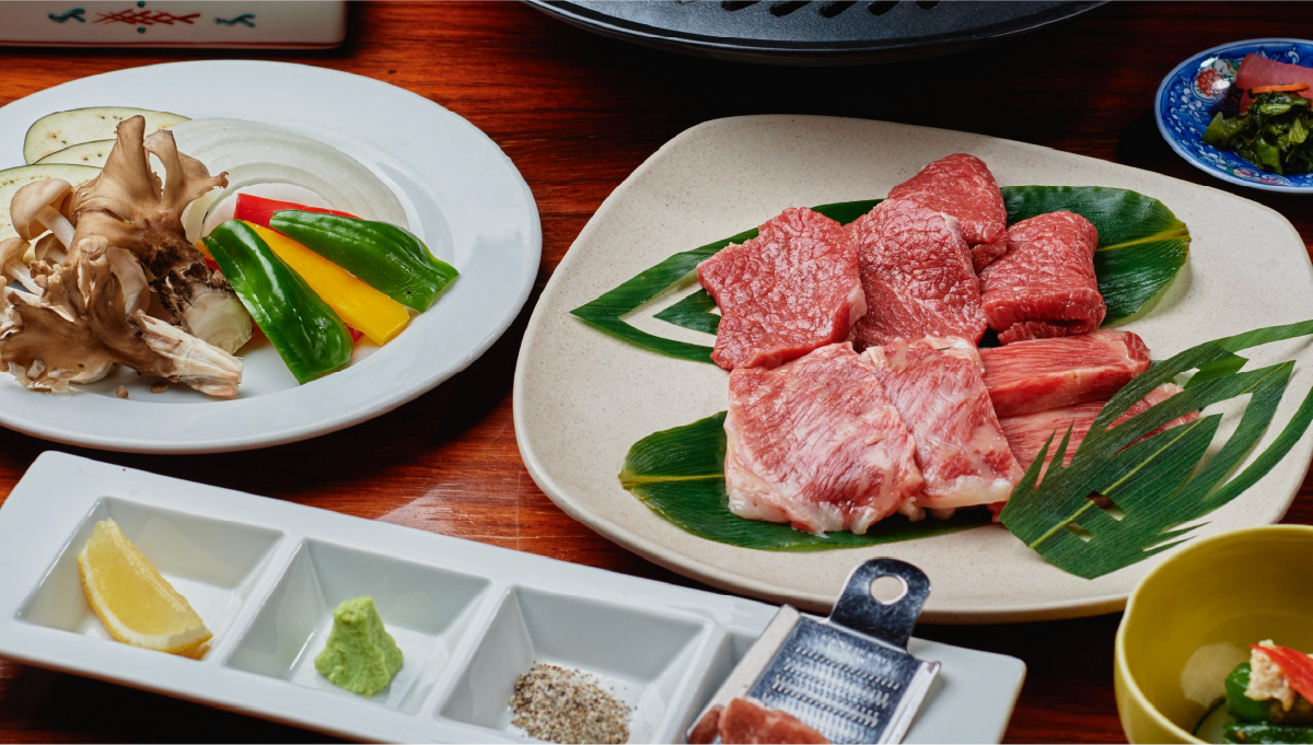 蔵王牛×黒毛和牛×米の娘ぶたの「やきしゃぶ膳」